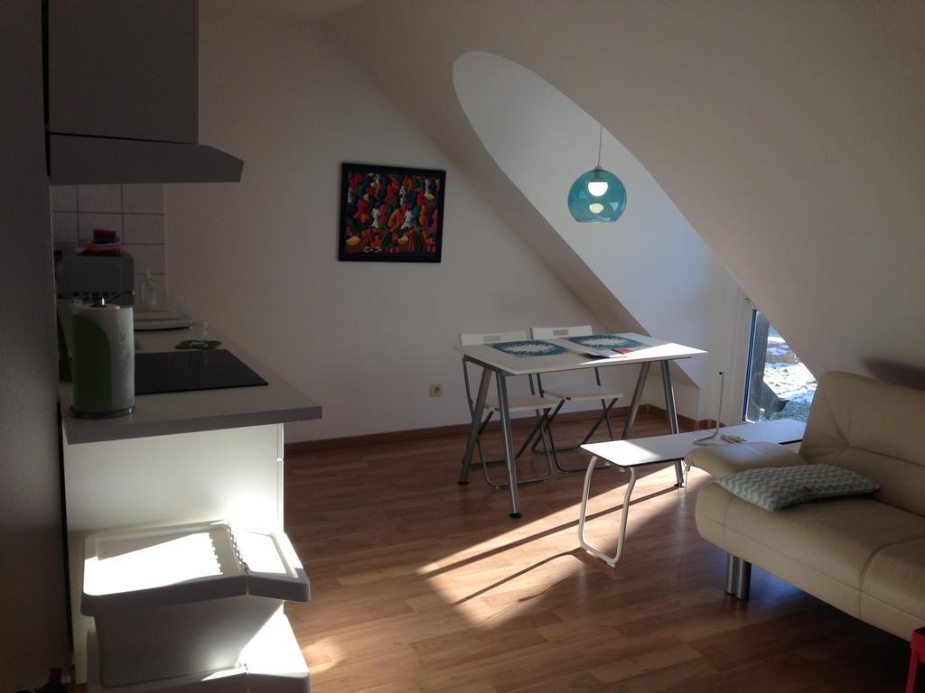 Studio Ochsenfurt Mit Sonnigem Balkon ภายนอก รูปภาพ